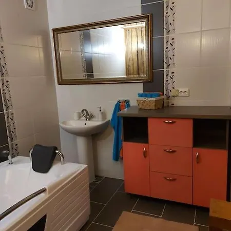 Privaatne Suure Kinnistuga Elamu Otepaal. Villa *